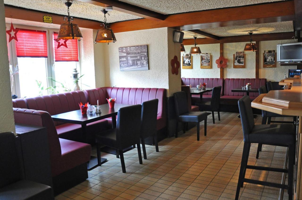 Hotel Am Ceresplatz Manderscheid Esterno foto