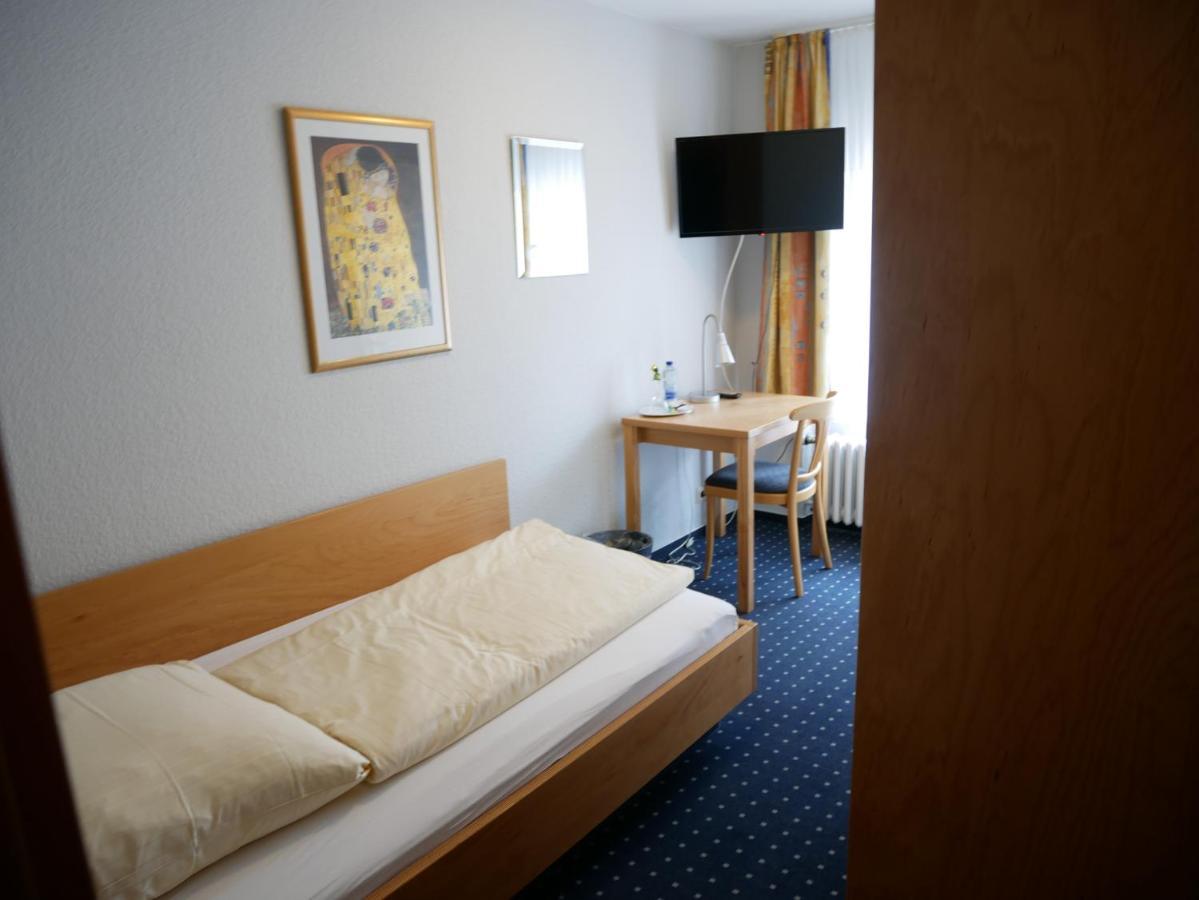 Hotel Am Ceresplatz Manderscheid Esterno foto